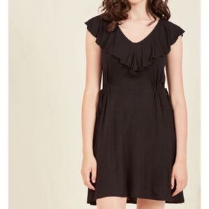 ModCloth jersey knot ruffle dress M